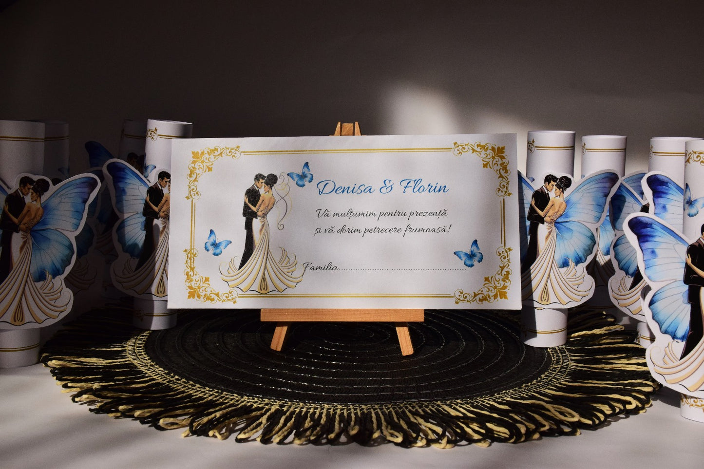 Invitatie Nunta rulata si personalizata cu Fluture -N51