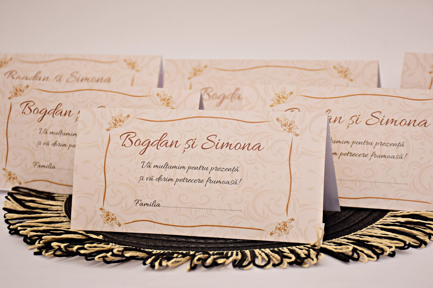 Invitatie Nunta pe calc si rulata pe betisoare - Model N55